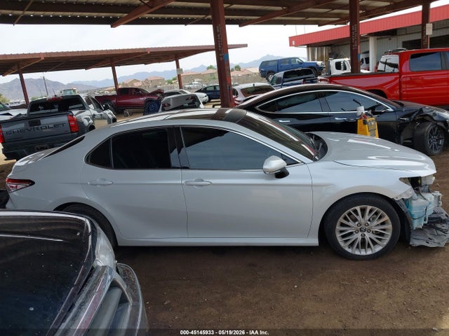 2018 Toyota Camry Xle მანქანა იყიდება აუქციონზე, vin: 4T1B11HK8JU037143, აუქციონის ნომერი: 45145933