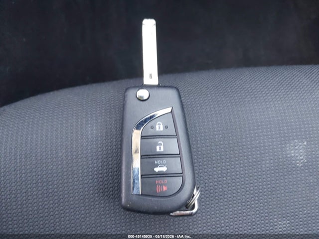 45145935 :رقم المزاد ، 5YFEPMAE2MP230993 vin ، 2021 Toyota Corolla Le مزاد بيع