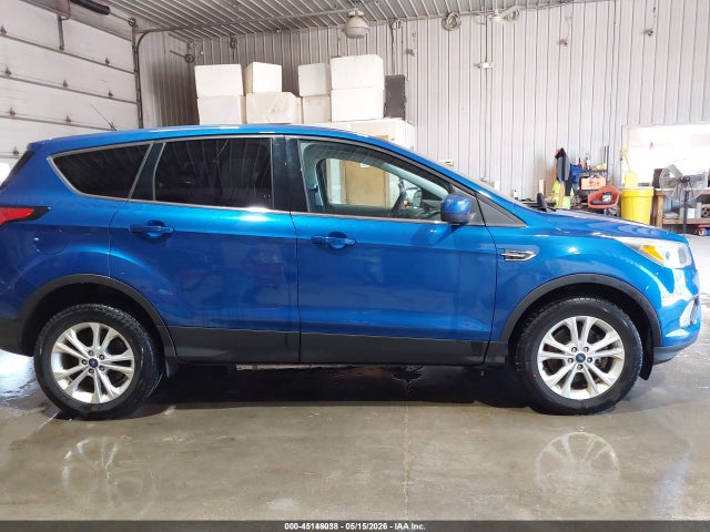 2017 Ford Escape Se მანქანა იყიდება აუქციონზე, vin: 1FMCU9GD9HUE50308, აუქციონის ნომერი: 45146038