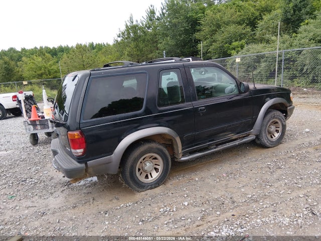 Продажа на аукционе авто 1998 Ford Explorer Sport, vin: 1FMYU22E2WUC33015, номер лота: 45146051
