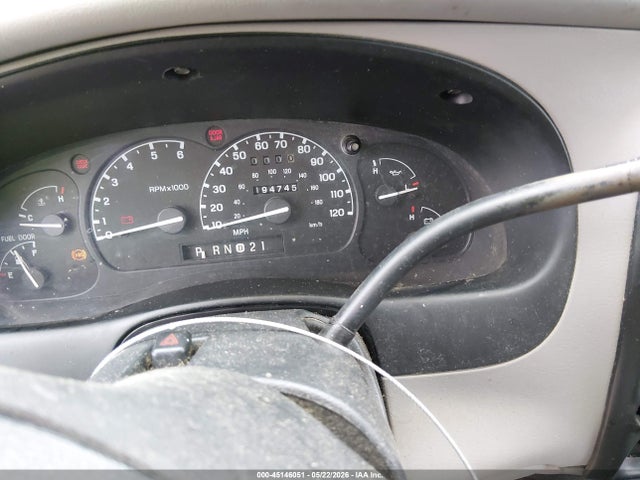 Продажа на аукционе авто 1998 Ford Explorer Sport, vin: 1FMYU22E2WUC33015, номер лота: 45146051
