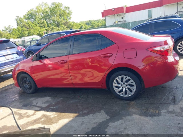 45146119 :رقم المزاد ، 5YFBURHE1HP654654 vin ، 2017 Toyota Corolla Le مزاد بيع