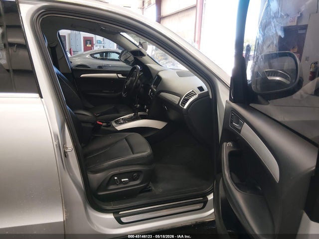 WA1C8AFP9EA029329 Audi Q5 Hybrid 2.0t Prestige