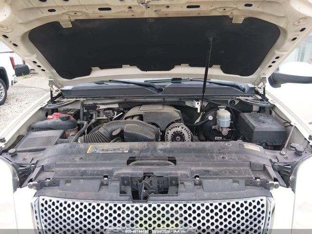 45146140 :رقم المزاد ، 1GKFK03249R303801 vin ، 2009 Gmc Yukon Denali مزاد بيع