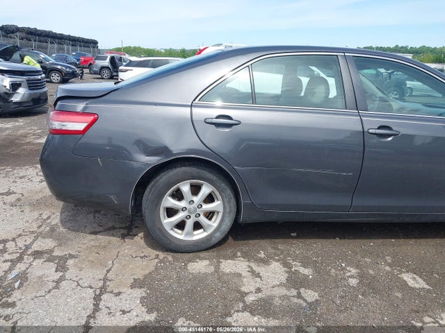 45146176 :رقم المزاد ، 4T1BF3EK2BU657473 vin ، 2011 Toyota Camry Le مزاد بيع