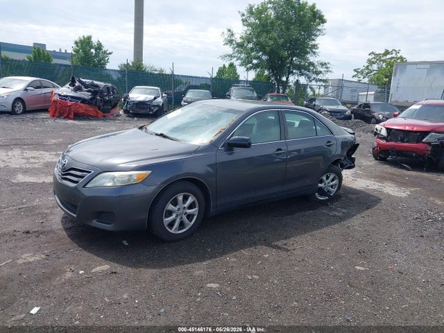 45146176 :رقم المزاد ، 4T1BF3EK2BU657473 vin ، 2011 Toyota Camry Le مزاد بيع