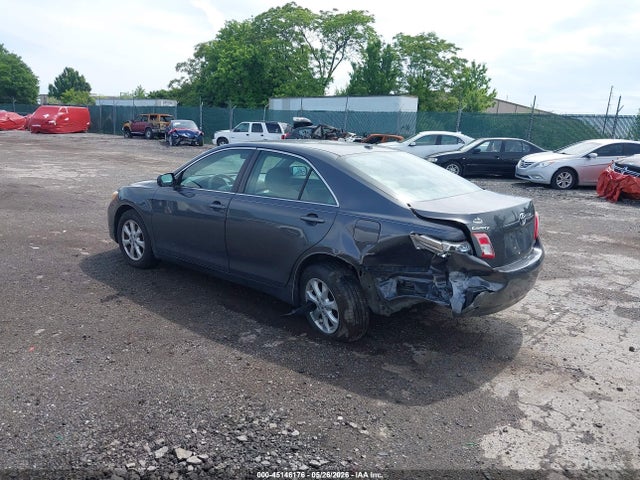 45146176 :رقم المزاد ، 4T1BF3EK2BU657473 vin ، 2011 Toyota Camry Le مزاد بيع