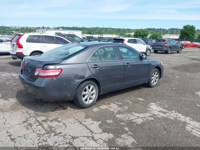 45146176 :رقم المزاد ، 4T1BF3EK2BU657473 vin ، 2011 Toyota Camry Le مزاد بيع