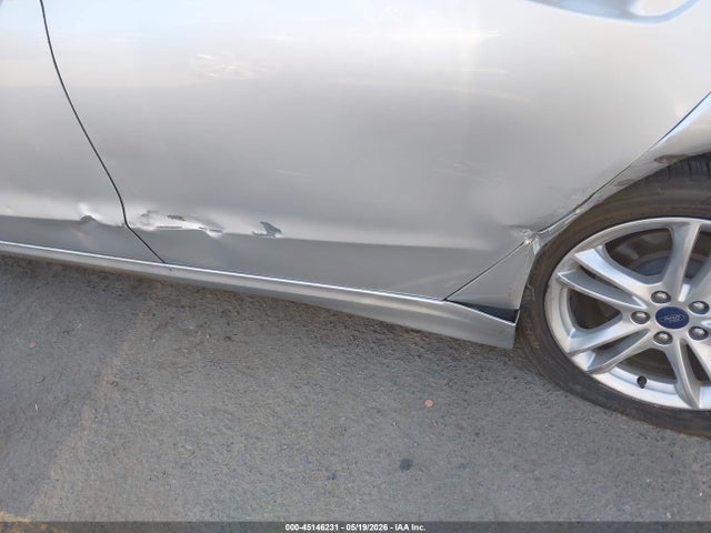3FA6P0LU6JR173873 Ford Fusion Hybrid Se