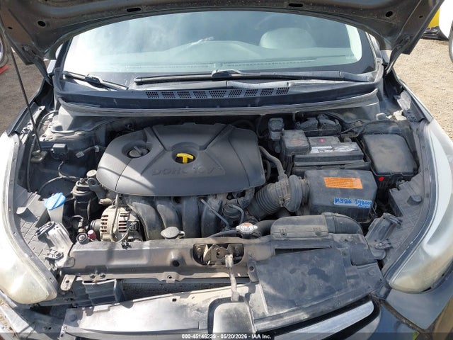 5NPDH4AE8FH617833 Hyundai ELANTRA SE