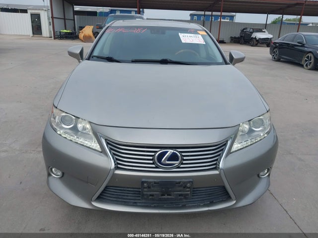 45146281 :رقم المزاد ، JTHBW1GG1F2087693 vin ، 2015 Lexus Es 300h مزاد بيع