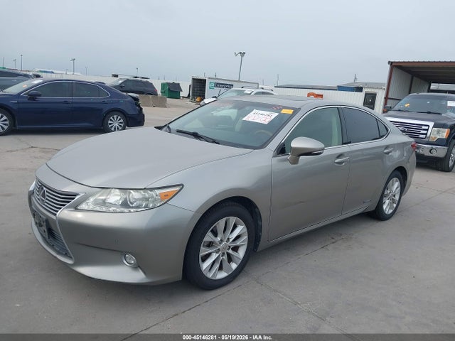 45146281 :رقم المزاد ، JTHBW1GG1F2087693 vin ، 2015 Lexus Es 300h مزاد بيع