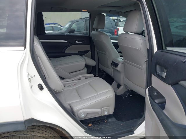 2014 Toyota Highlander Xle V6 მანქანა იყიდება აუქციონზე, vin: 5TDKKRFH1ES017379, აუქციონის ნომერი: 45146282