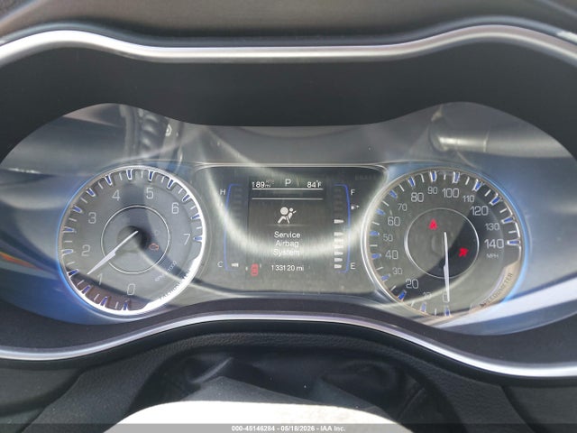2015 Chrysler 200 Limited მანქანა იყიდება აუქციონზე, vin: 1C3CCCAB7FN715895, აუქციონის ნომერი: 45146284