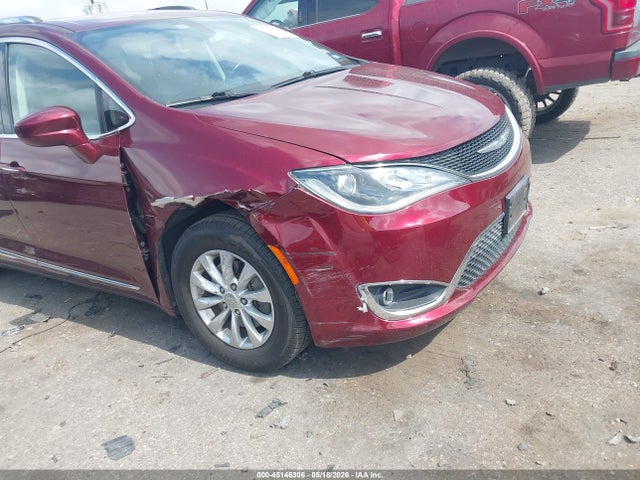 45146306 :رقم المزاد ، 2C4RC1BG6JR119015 vin ، 2018 Chrysler Pacifica Touring L مزاد بيع