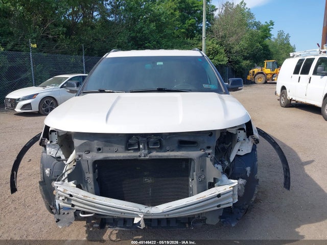 1FM5K8D8XHGA83823 Ford EXPLORER XLT
