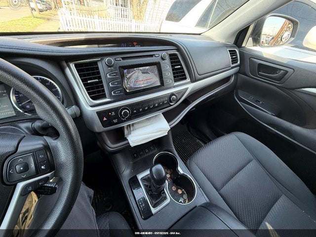 Auction sale of the 2018 Toyota Highlander Le, vin: 5TDBZRFH1JS883847, lot number: 45146499