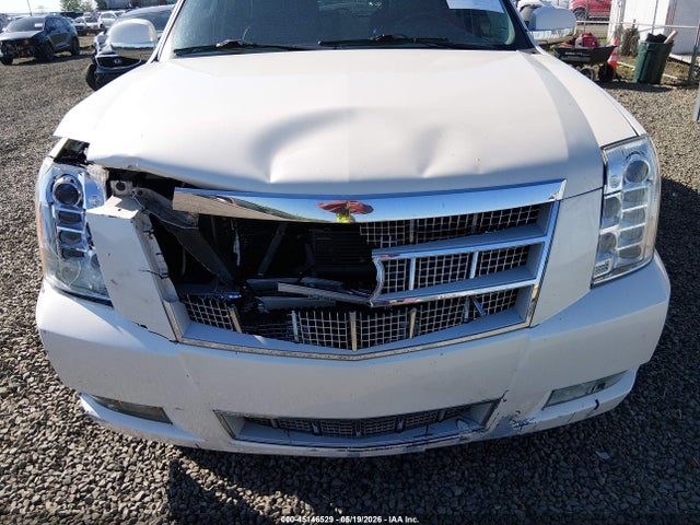 45146529 :رقم المزاد ، 1GYS4KEF4ER172633 vin ، 2014 Cadillac Escalade Esv Platinum Edition مزاد بيع