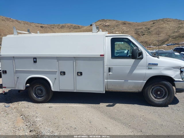 Продажа на аукционе авто 2015 Ford E-350 Cutaway, vin: 1FDWE3FL1FDA04120, номер лота: 45146552