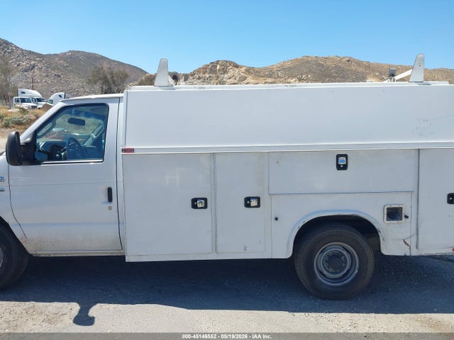 Продажа на аукционе авто 2015 Ford E-350 Cutaway, vin: 1FDWE3FL1FDA04120, номер лота: 45146552