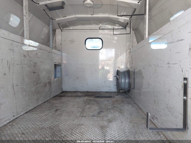 Продажа на аукционе авто 2015 Ford E-350 Cutaway, vin: 1FDWE3FL1FDA04120, номер лота: 45146552