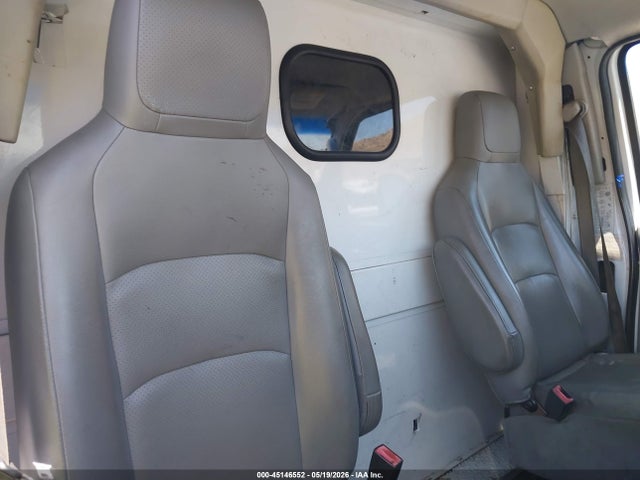 Продажа на аукционе авто 2015 Ford E-350 Cutaway, vin: 1FDWE3FL1FDA04120, номер лота: 45146552