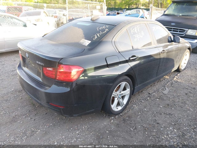 2013 Bmw 320i Xdrive მანქანა იყიდება აუქციონზე, vin: WBA3C3C56DF981853, აუქციონის ნომერი: 45146577