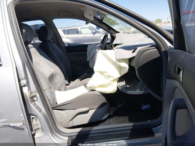 45146618 :رقم المزاد ، 3VWRK69M24M012371 vin ، 2004 Volkswagen Jetta Gl مزاد بيع