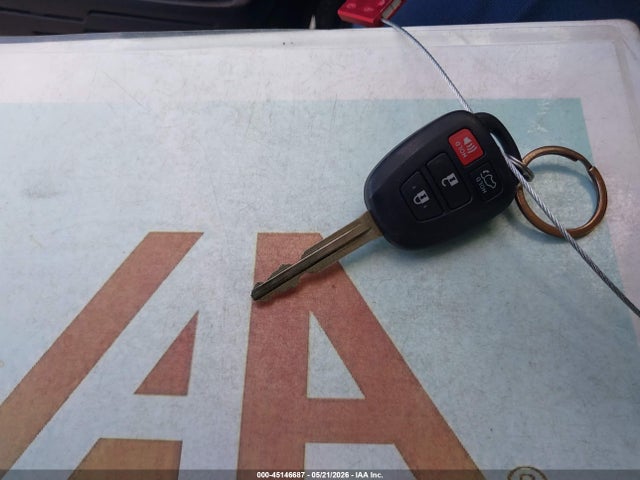 Продаж на аукціоні авто 2017 Toyota Rav4 Xle, vin: 2T3WFREV8HW355166, номер лоту: 45146687