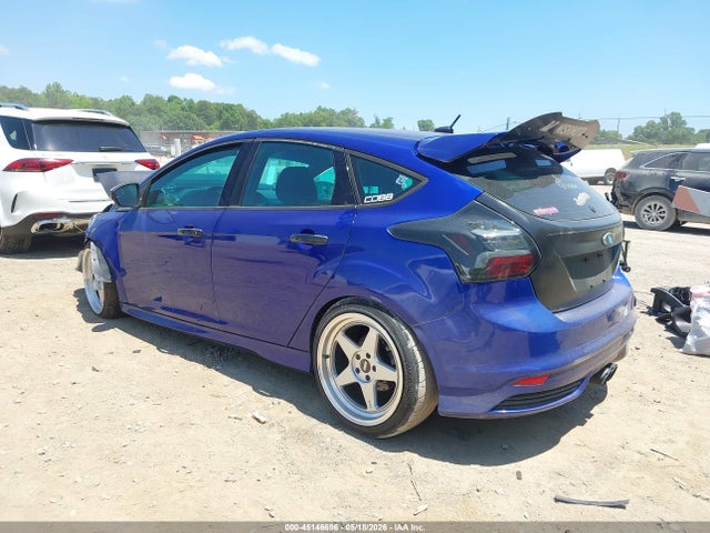 2013 Ford Focus St მანქანა იყიდება აუქციონზე, vin: 1FADP3L95DL242737, აუქციონის ნომერი: 45146696