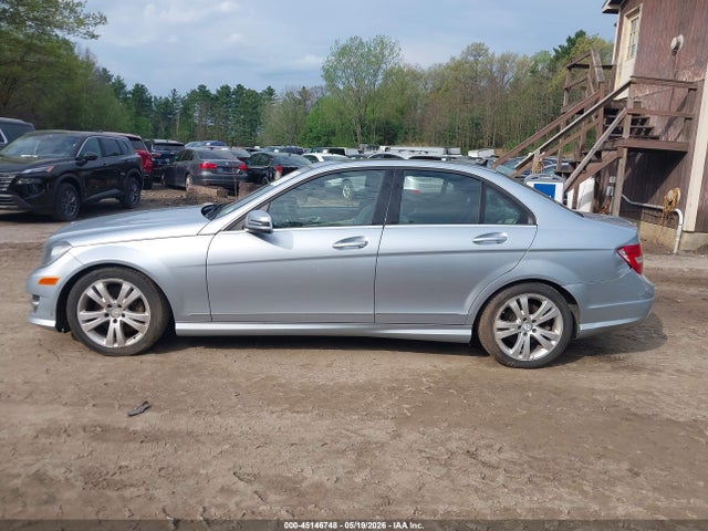 Aukcja sprzedaży 2013 Mercedes-benz C 300 Sport 4matic, vin: WDDGF8ABXDG146159, numer aukcji: 45146748