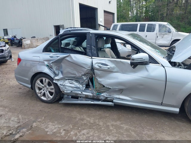 Aukcja sprzedaży 2013 Mercedes-benz C 300 Sport 4matic, vin: WDDGF8ABXDG146159, numer aukcji: 45146748