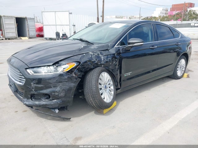Ford Fusion Energi Titanium 2014 3FA6P0SU0ER111652 Image 2