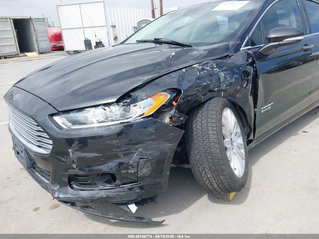 Ford Fusion Energi Titanium 2014 3FA6P0SU0ER111652 Image 6