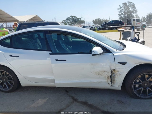 Tesla Model 3 Rear-wheel Drive 2022 5YJ3E1EA6NF362025 Image 13