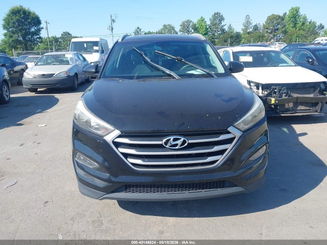 45146824 :رقم المزاد ، KM8J33A48HU412715 vin ، 2017 Hyundai Tucson Se مزاد بيع