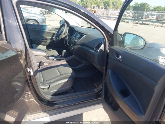 45146824 :رقم المزاد ، KM8J33A48HU412715 vin ، 2017 Hyundai Tucson Se مزاد بيع