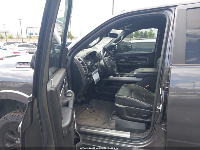 3C63R3ML9MG642928 RAM 3500 Laramie 4x4 6&#039;4 Box