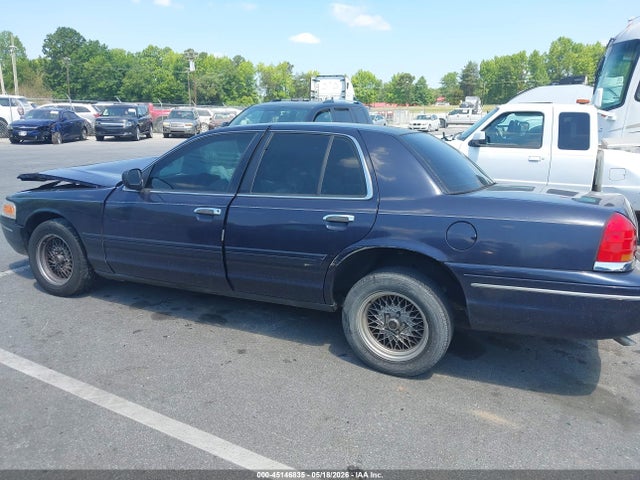 Продаж на аукціоні авто 1999 Ford Crown Victoria, vin: 2FAFP73W7XX137095, номер лоту: 45146835