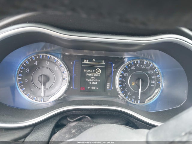 1C3CCCAB2GN176071 Chrysler 200 Limited