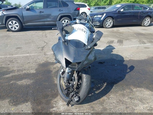 45146847 :رقم المزاد ، JYARJ28E3LA007311 vin ، 2020 Yamaha Yzfr6 مزاد بيع