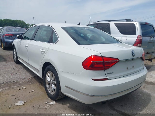 45146851 :رقم المزاد ، 1VWAT7A34GC015586 vin ، 2016 Volkswagen Passat 1.8t S مزاد بيع