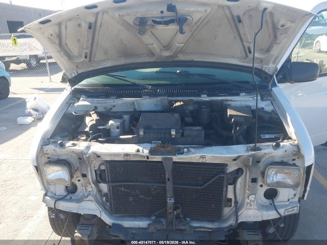 45147071 :رقم المزاد ، 1GTDM19W01B520420 vin ، 2001 Gmc Safari Sl مزاد بيع