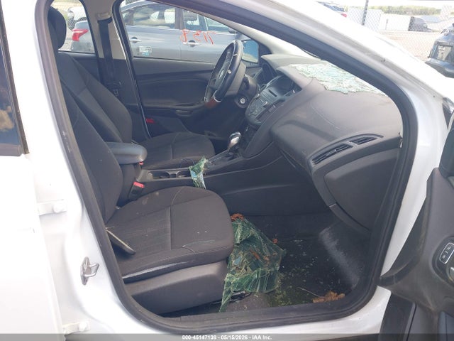 Продаж на аукціоні авто 2015 Ford Focus Se, vin: 1FADP3F20FL339197, номер лоту: 45147138