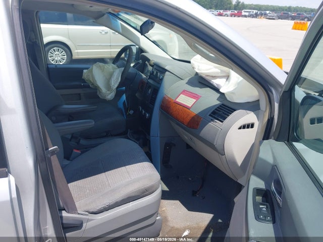 45147149 :رقم المزاد ، 2A8HR44H68R703323 vin ، 2008 Chrysler Town & Country Lx مزاد بيع