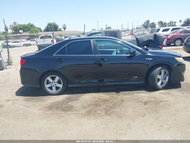 4T1BD1FK8EU130454 Toyota Camry Hybrid Se Limited Edition