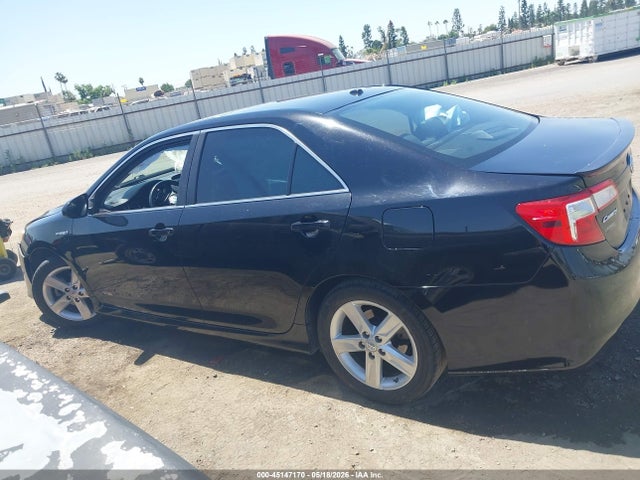 4T1BD1FK8EU130454 Toyota Camry Hybrid Se Limited Edition