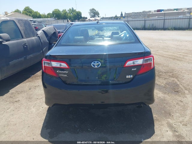4T1BD1FK8EU130454 Toyota Camry Hybrid Se Limited Edition