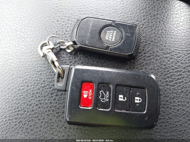 45147238 :رقم المزاد ، 5TDJKRFH6FS153827 vin ، 2015 Toyota Highlander Xle V6 مزاد بيع