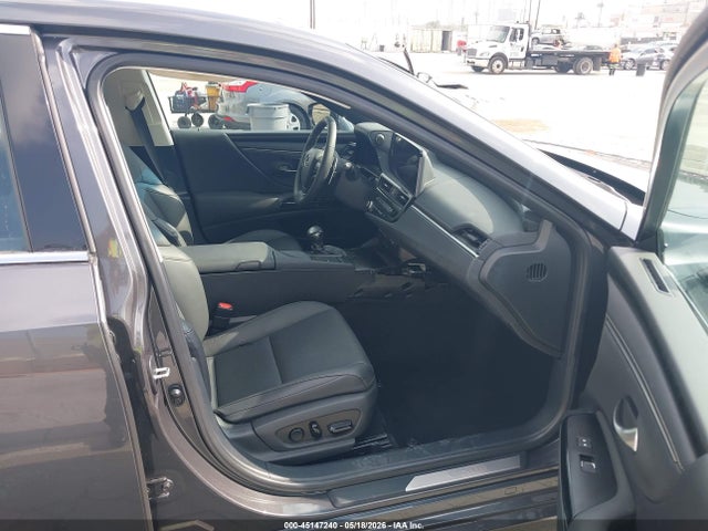 45147240 :رقم المزاد ، 58ADZ1B10NU120940 vin ، 2022 Lexus Es 350 مزاد بيع